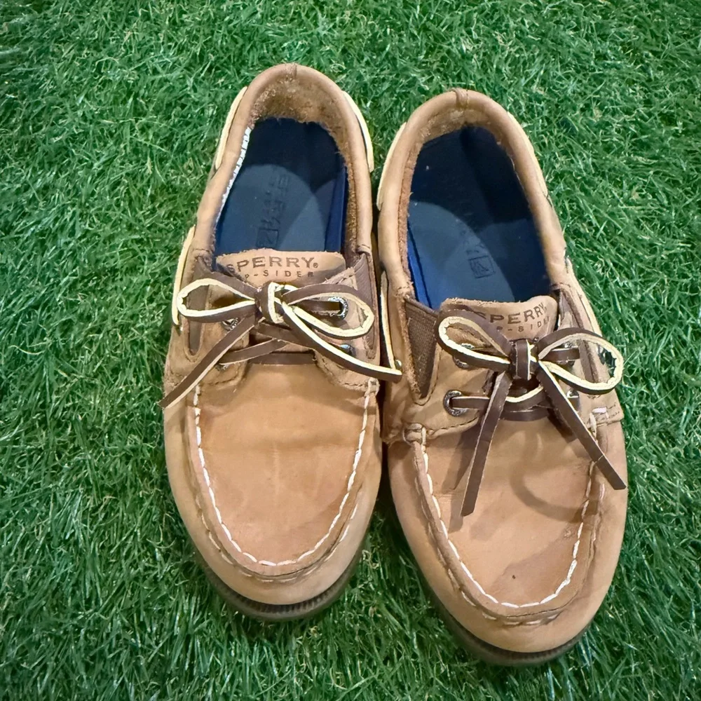 Sperry Kids Tan Boat Shoes - Picture 1 of 5